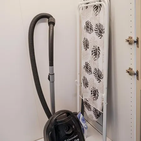 דירה Wola Tower - 60m2, Balcony With View, Parks Nearby - By Rentujemy